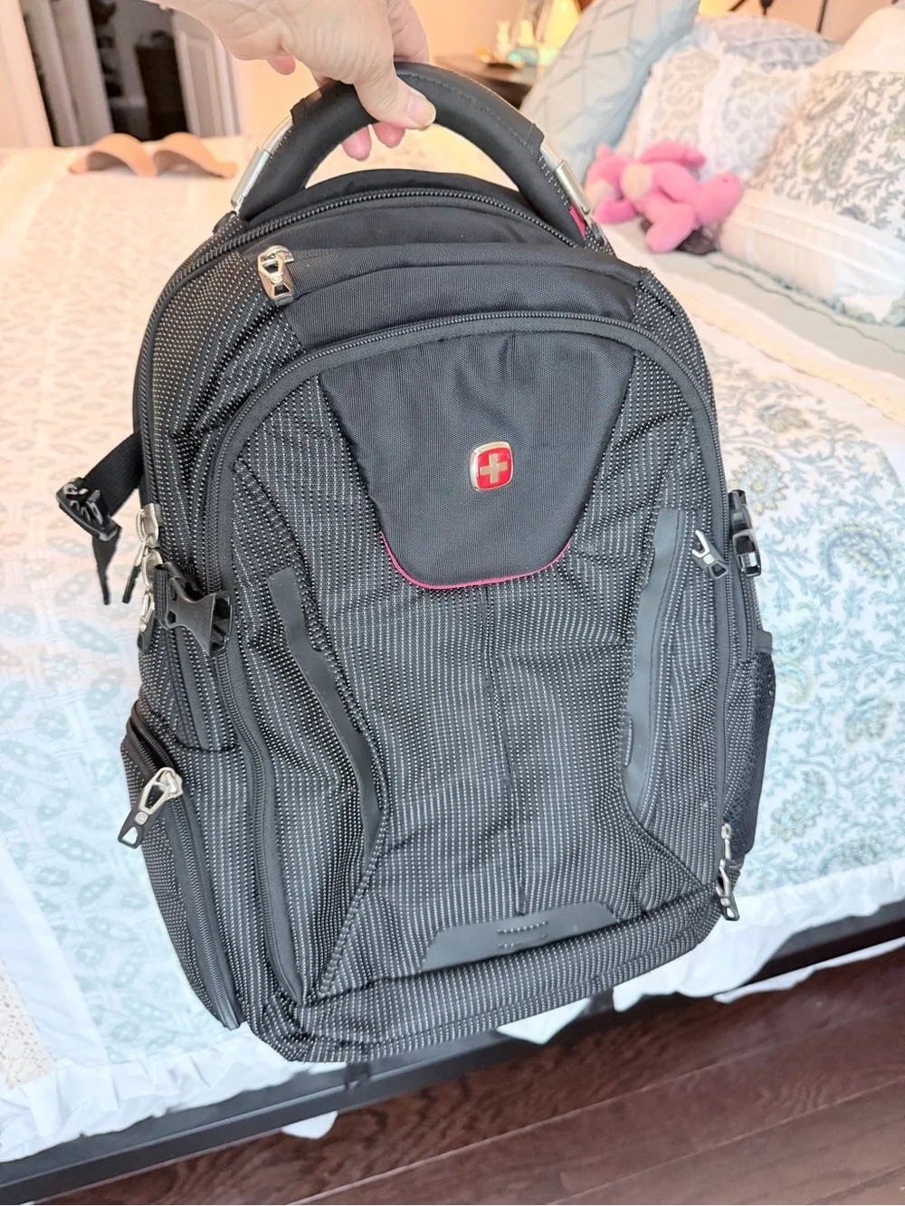 SwissGear Black and Red Accent Men's Laptop Backpack